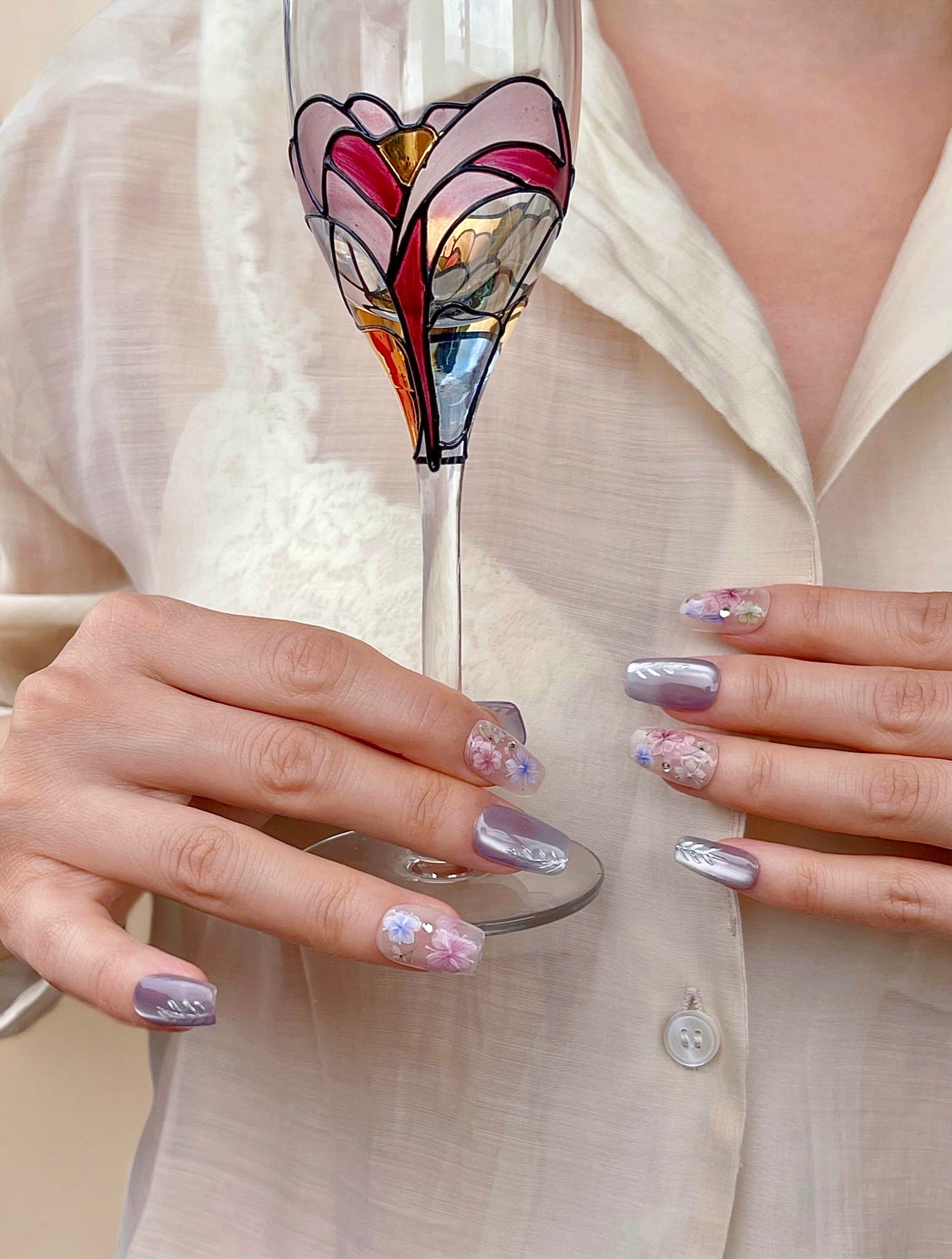 Lila Square blumen Nägel