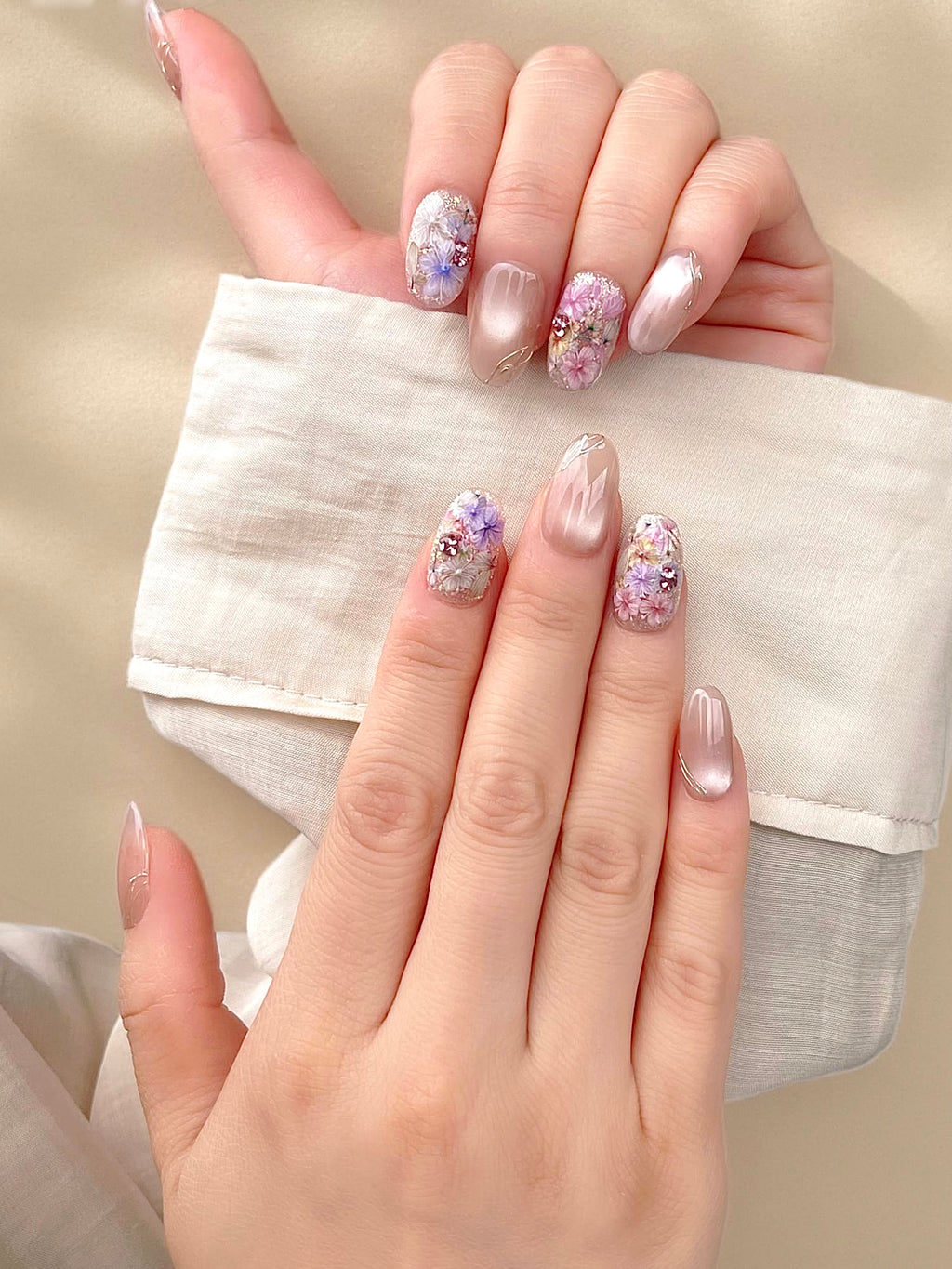 Rosa Katzenaugen-Blumen Nägel